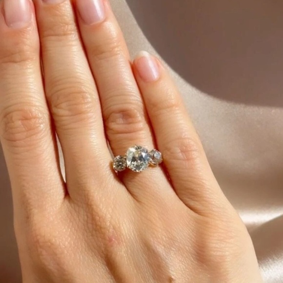 3CT‎ Trio Diamond Stimulate 14k Finish Ring. - Picture 5 of 9